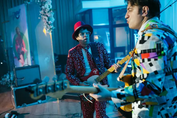 Кавер группа Стиляги Band и шоу-балет Стильный шейк на корпоративе в стиле Стиляги в г.Магнитогорск — фото 5
