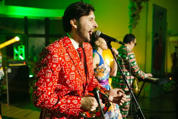 Кавер группа Стиляги Band и шоу-балет Стильный шейк на корпоративе в стиле Стиляги в г.Магнитогорск — фото 14