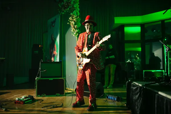 Кавер группа Стиляги Band и шоу-балет Стильный шейк на корпоративе в стиле Стиляги в г.Магнитогорск — фото 16